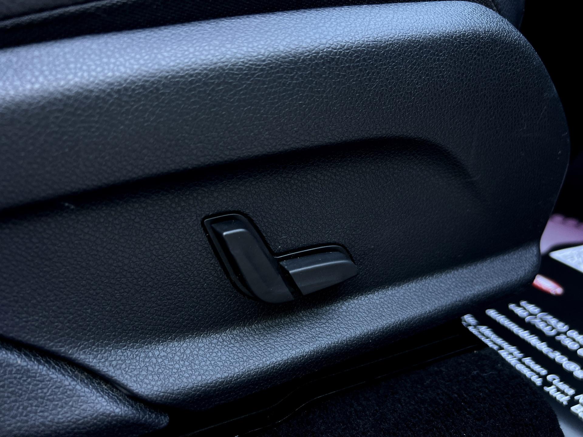 Mercedes-Benz-GLC-COUPE