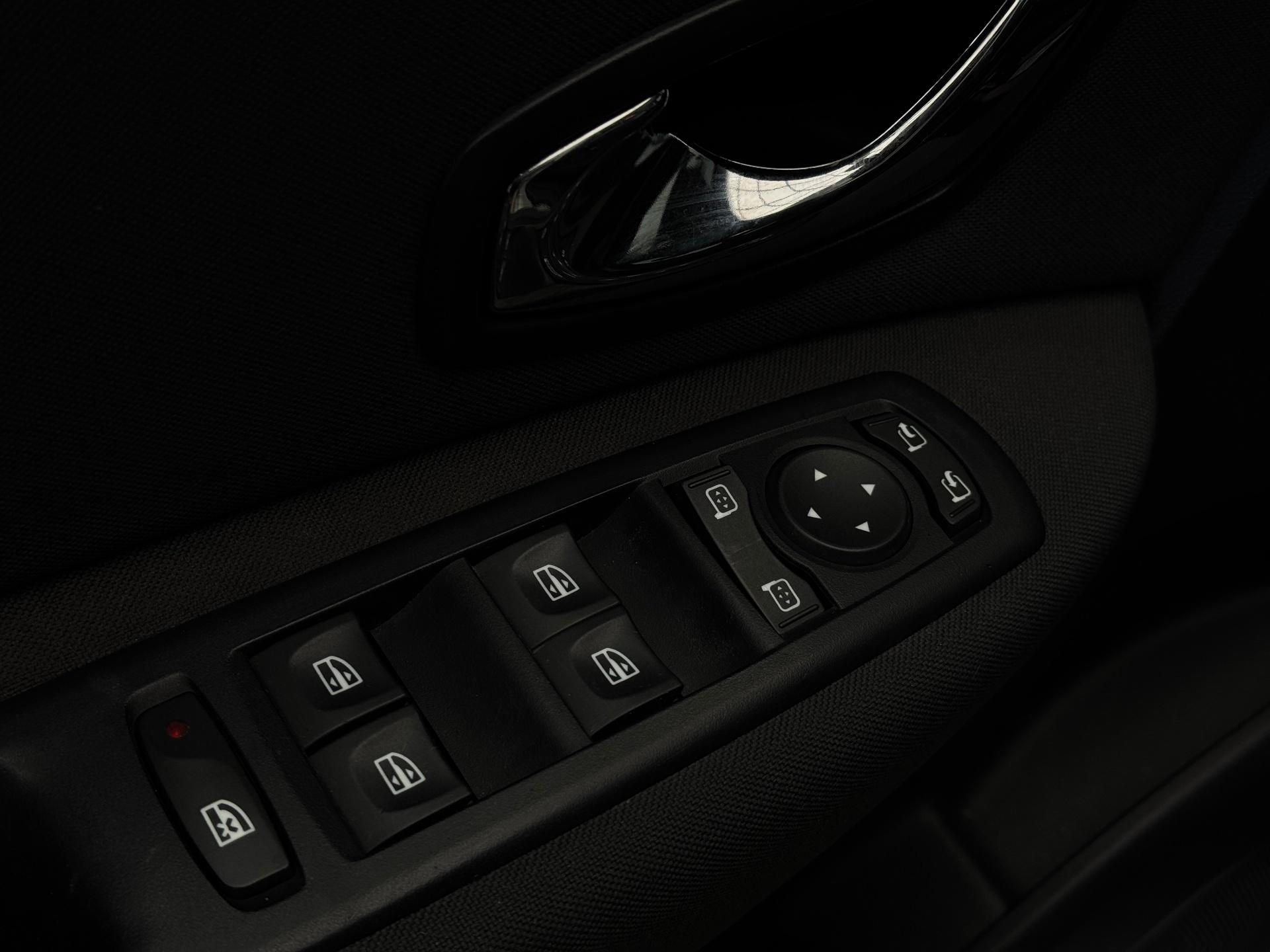 Renault-Grand Scenic