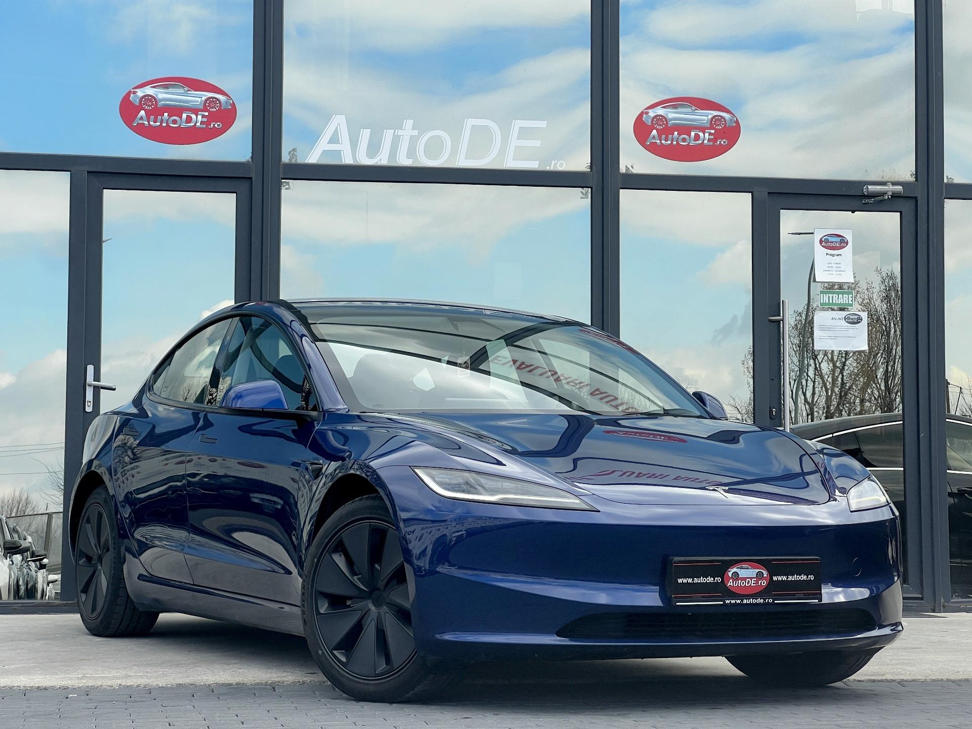 Tesla-Model 3