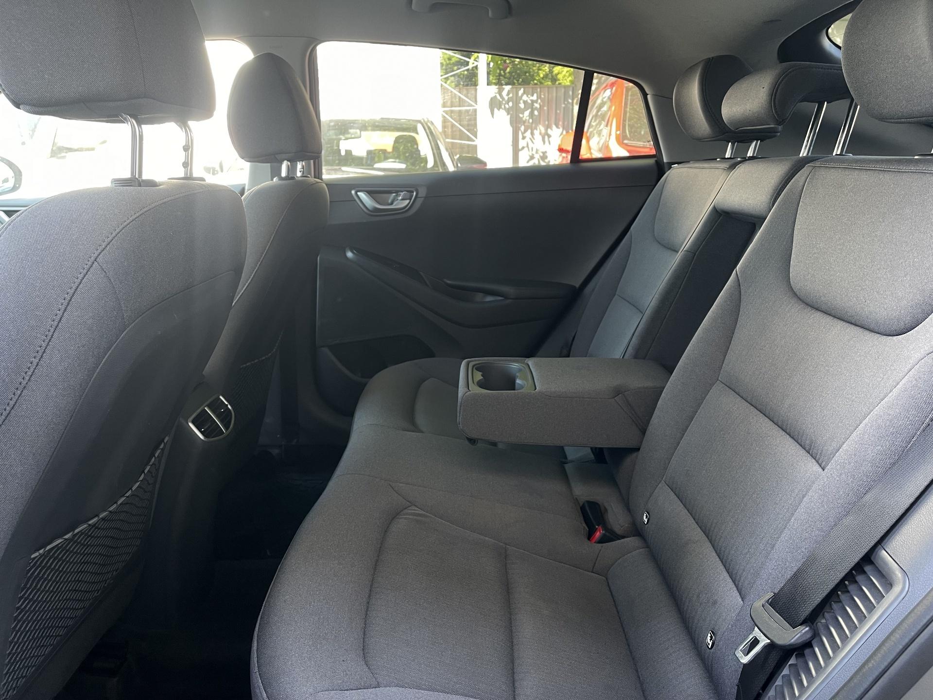 Hyundai-IONIQ