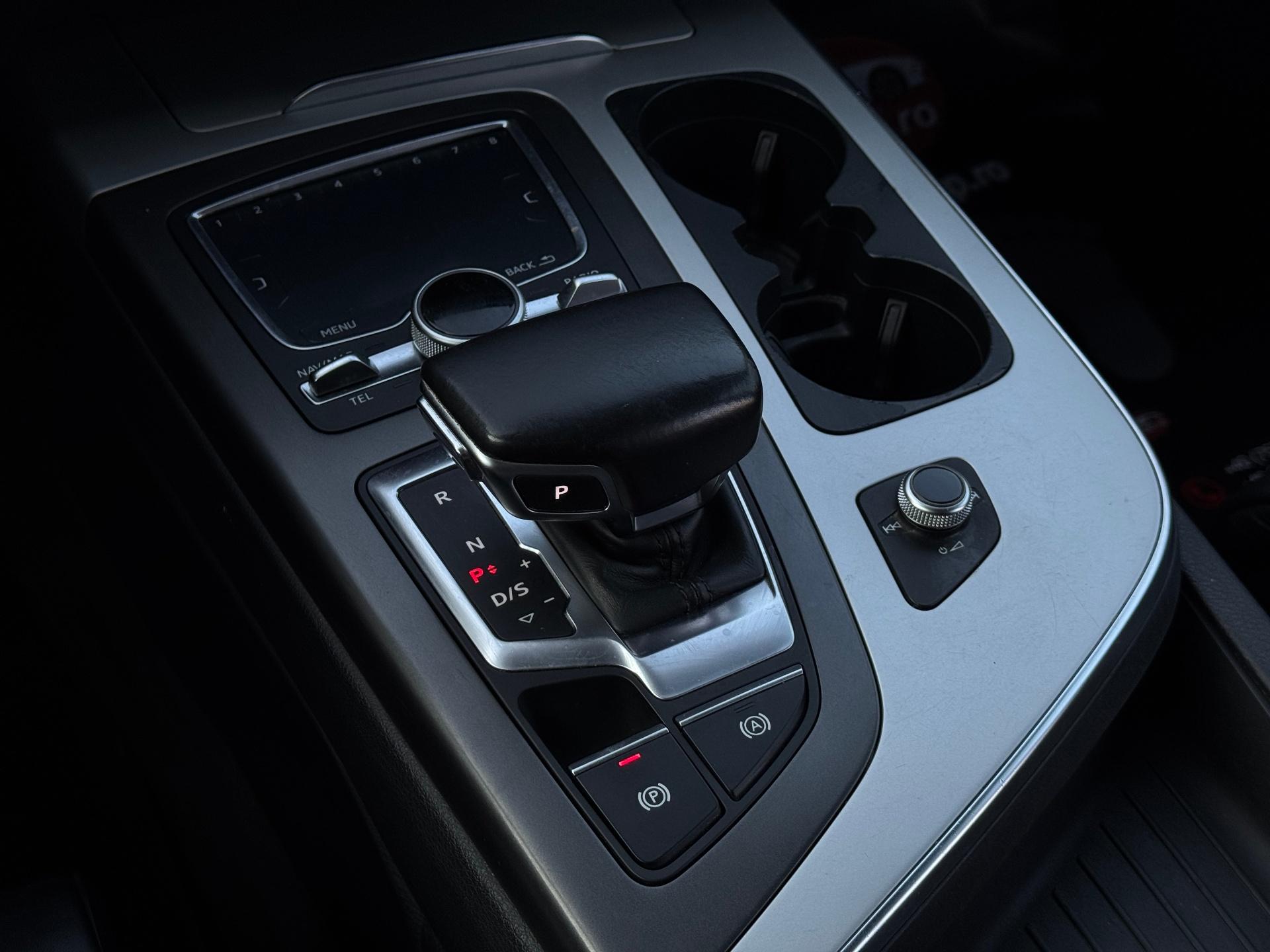 Audi-Q7