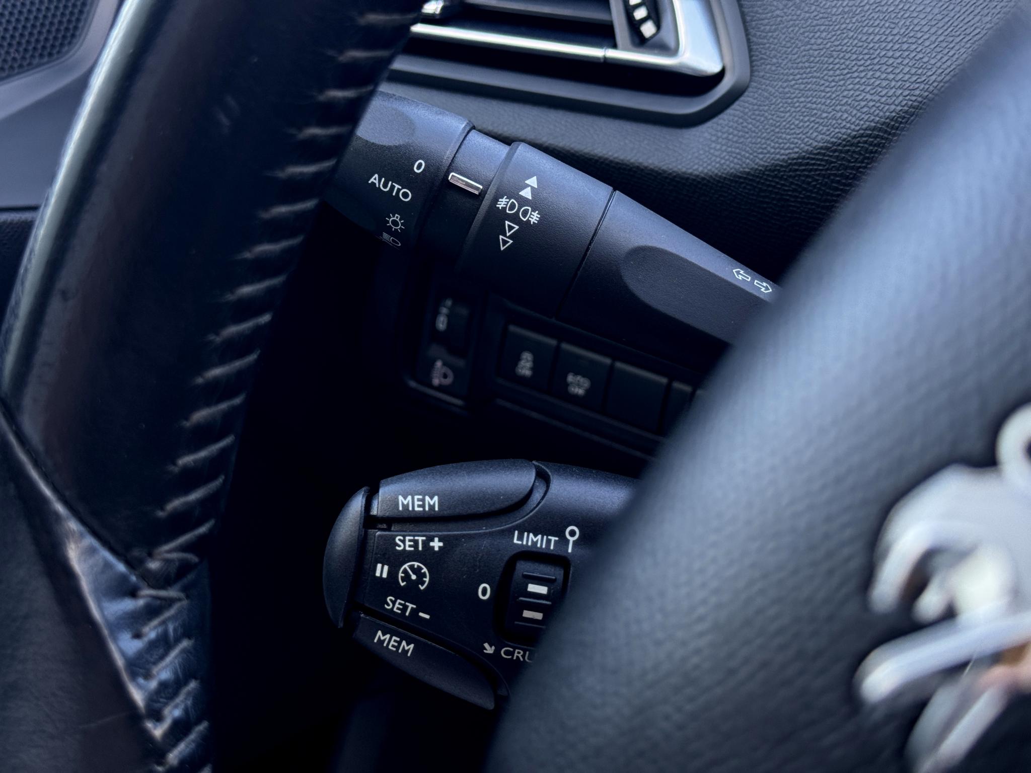 Peugeot-308