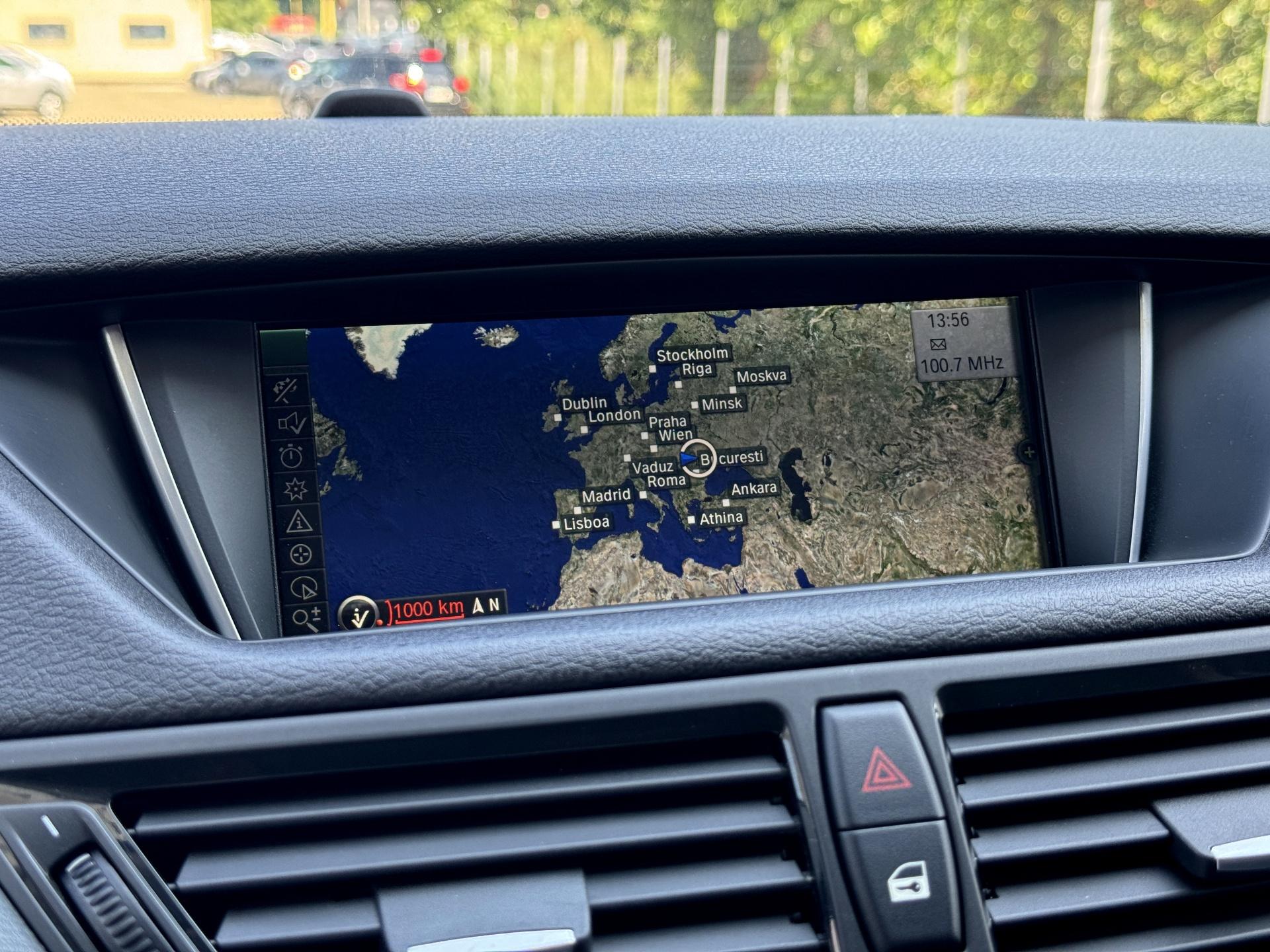 BMW-X1