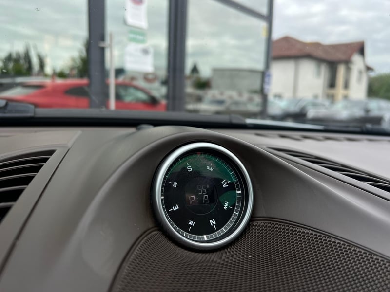 Car Thumb