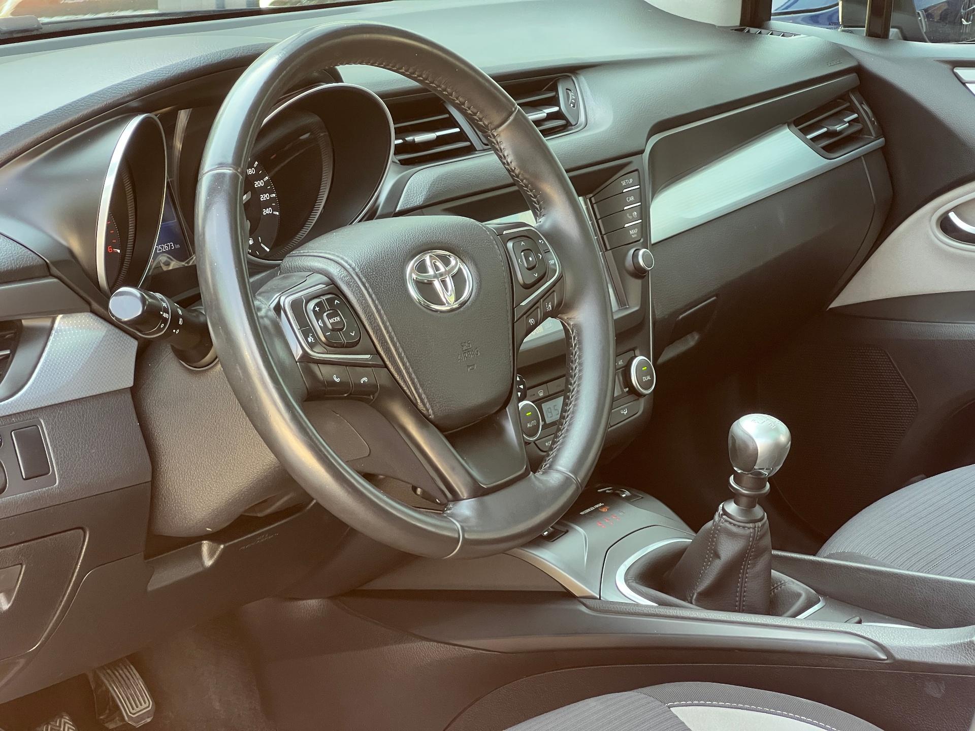 Toyota-Avensis