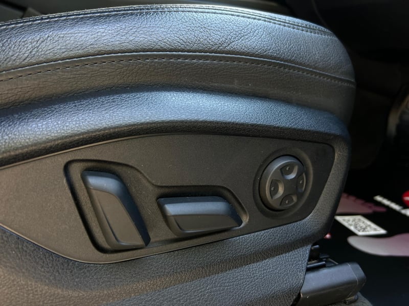 Car Thumb