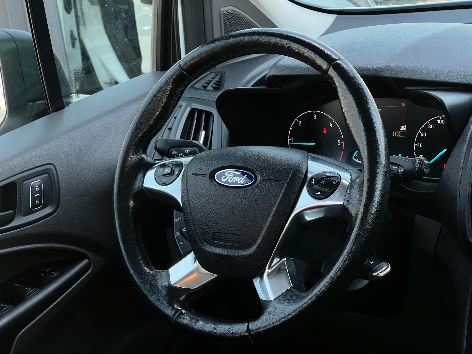 Ford-Tourneo Connect