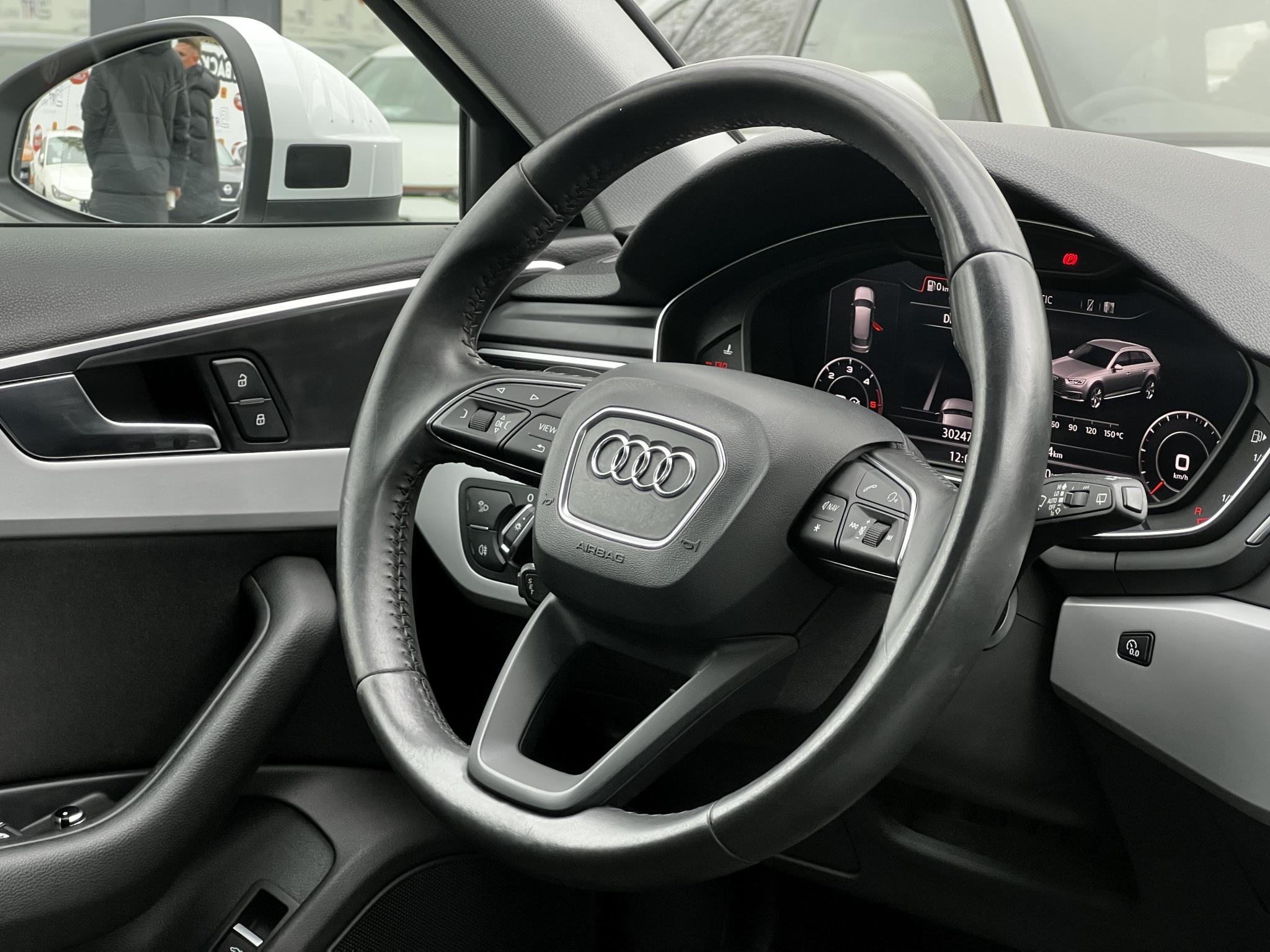 Audi-A4
