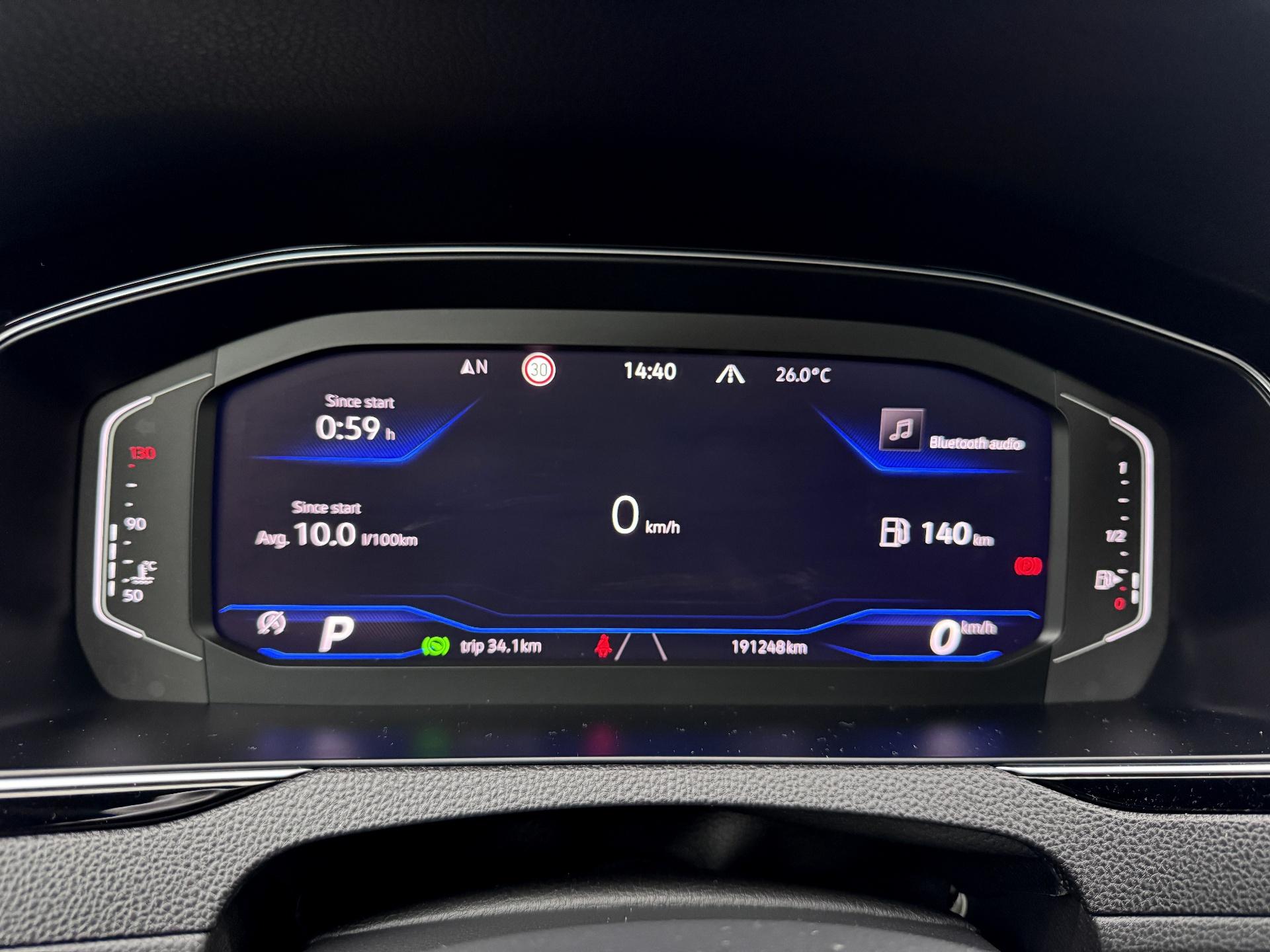 Volkswagen-Passat Alltrack