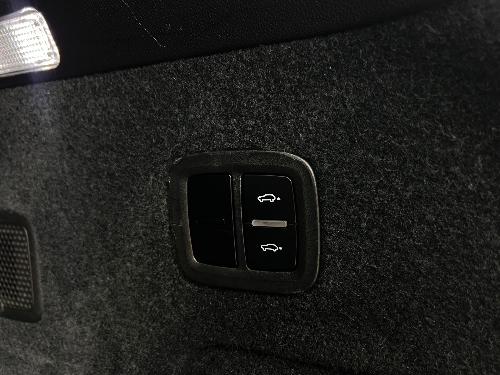 Porsche-Cayenne
