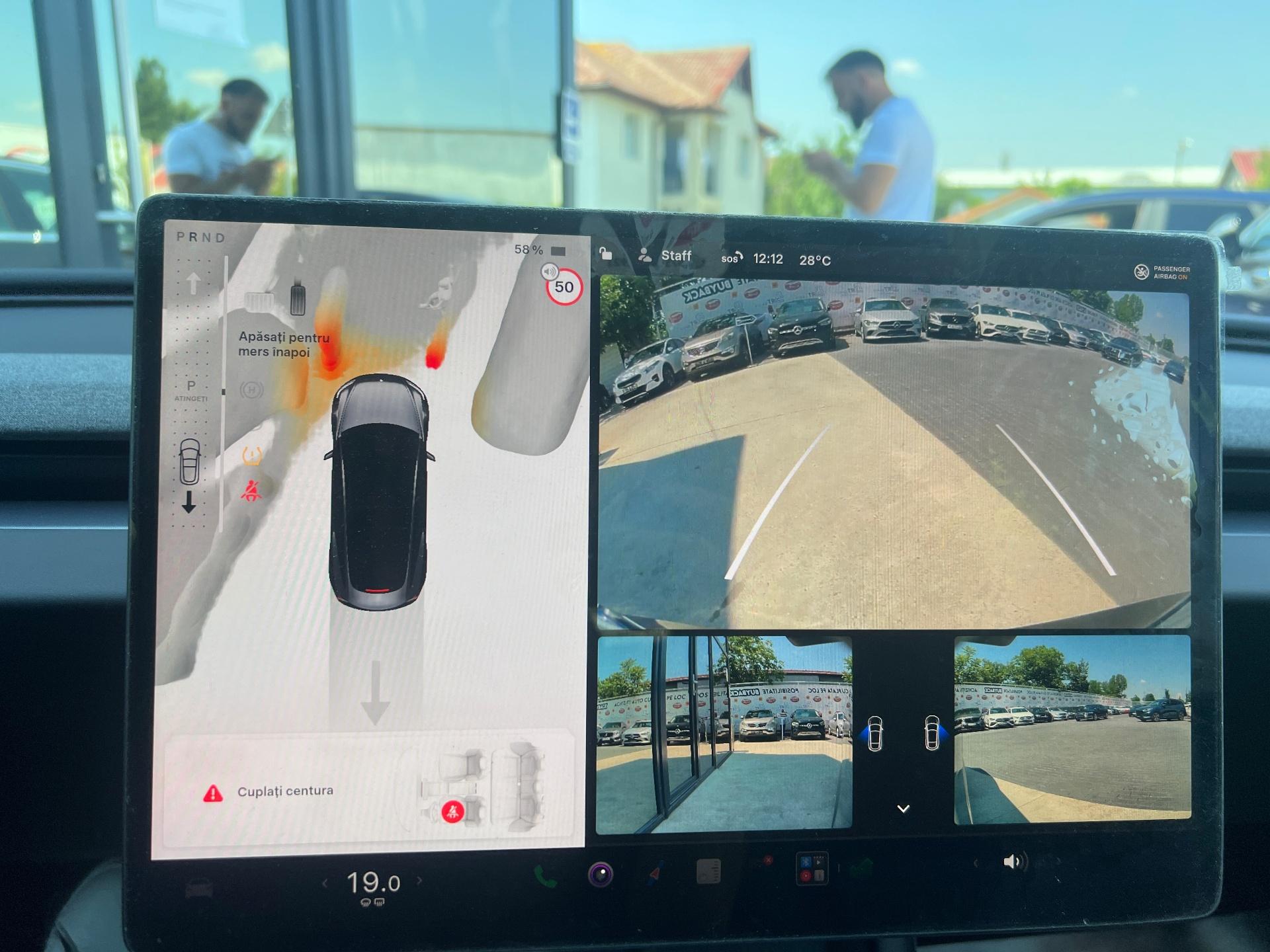 Tesla-Model 3