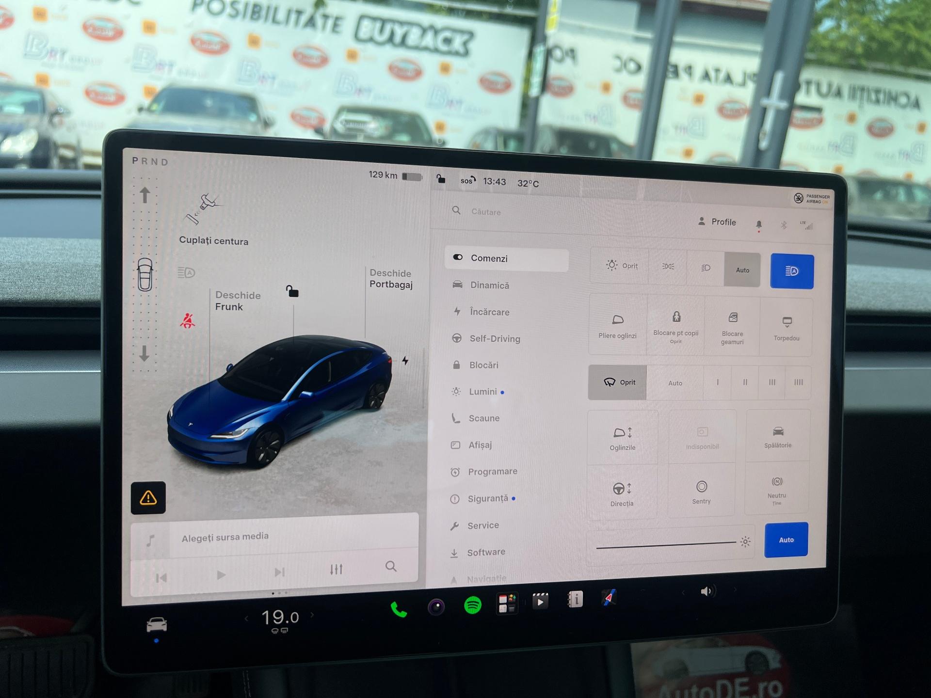 Tesla-Model 3
