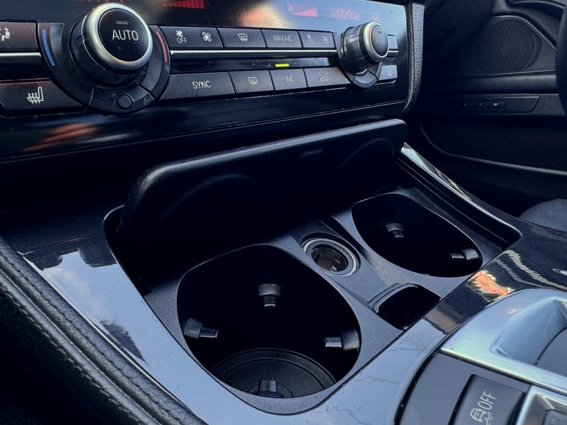 Car Thumb