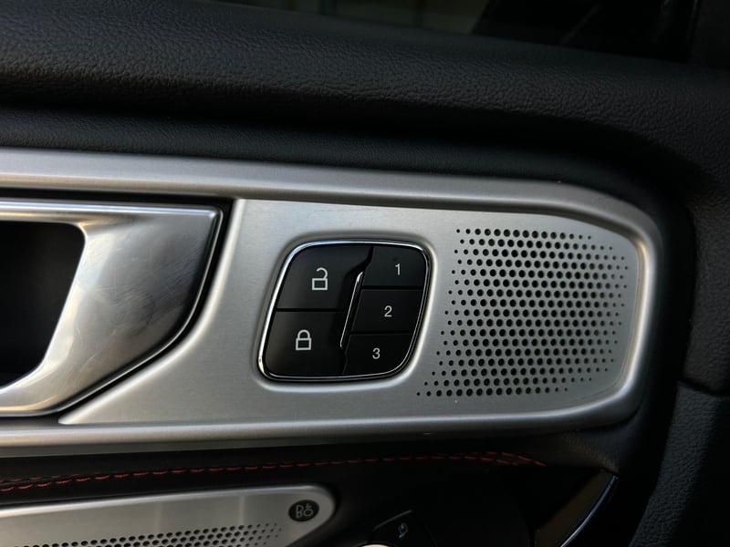Car Thumb