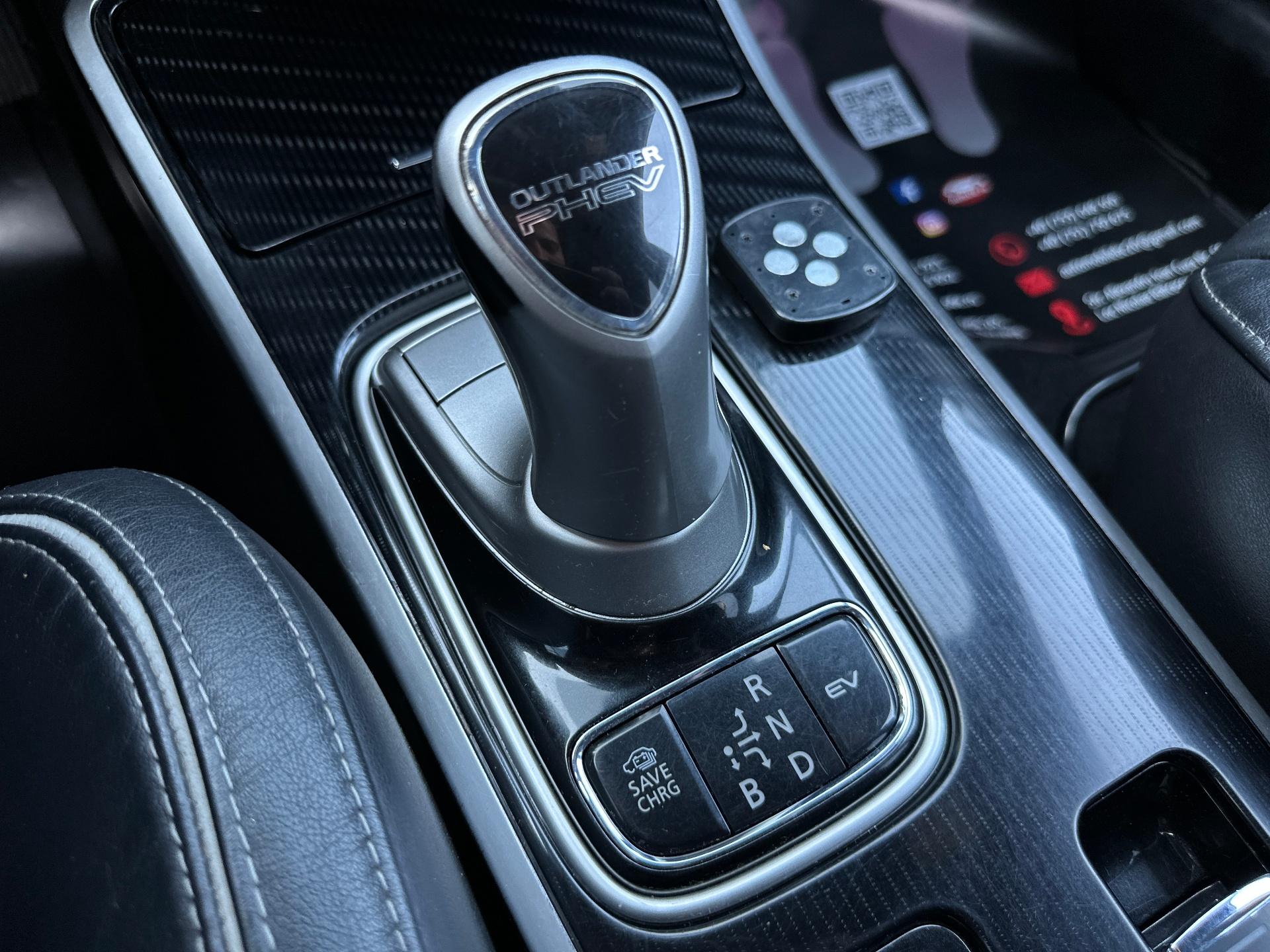 Mitsubishi-Outlander
