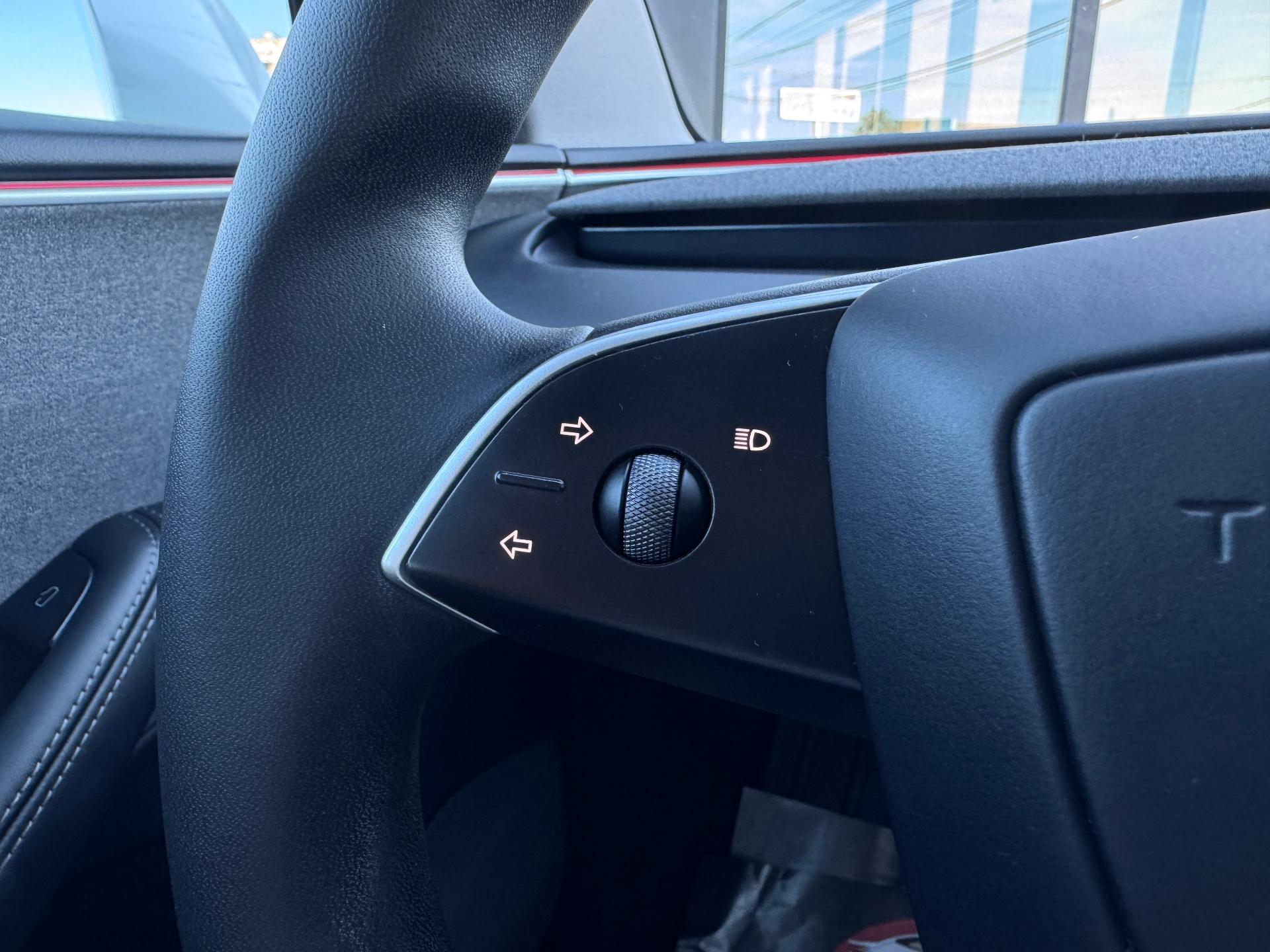Tesla-Model 3