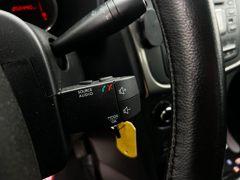 Car Thumb