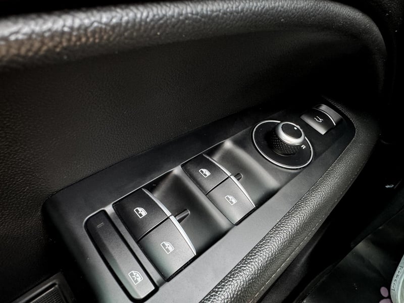 Car Thumb