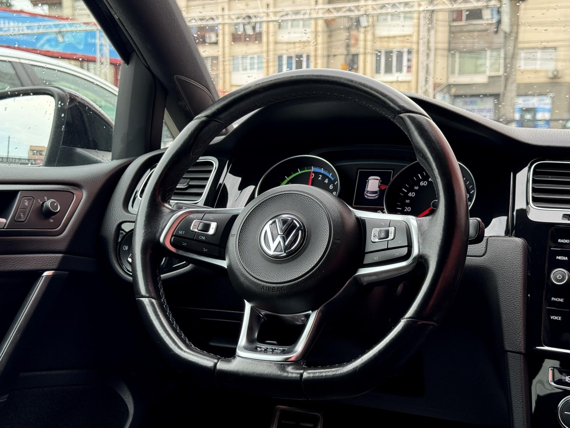 Volkswagen-Golf
