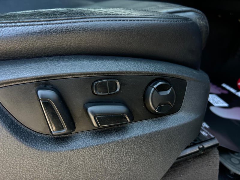Car Thumb