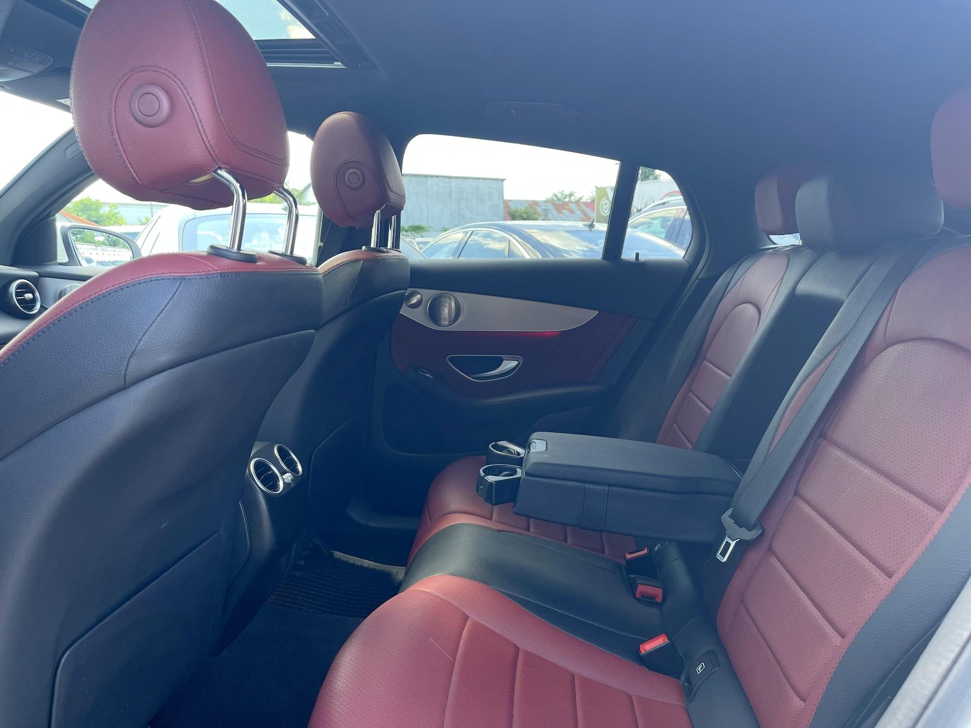 Mercedes-Benz-GLC-COUPE