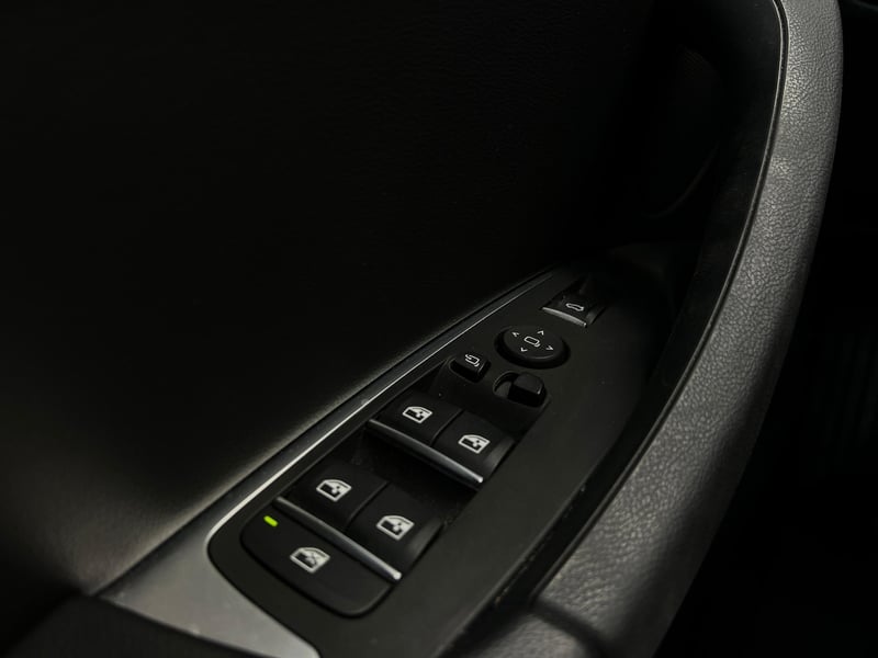 Car Thumb