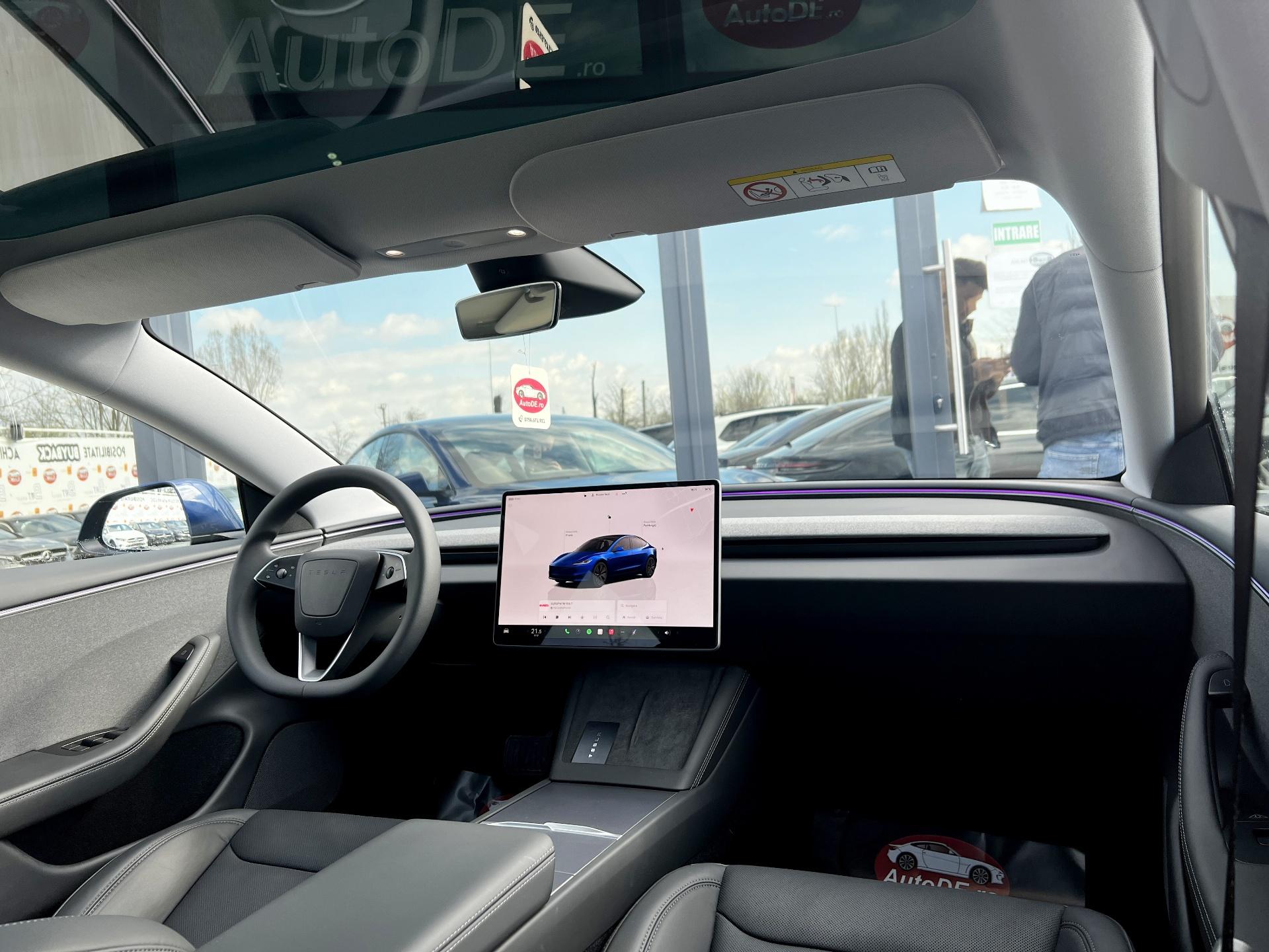 Tesla-Model 3
