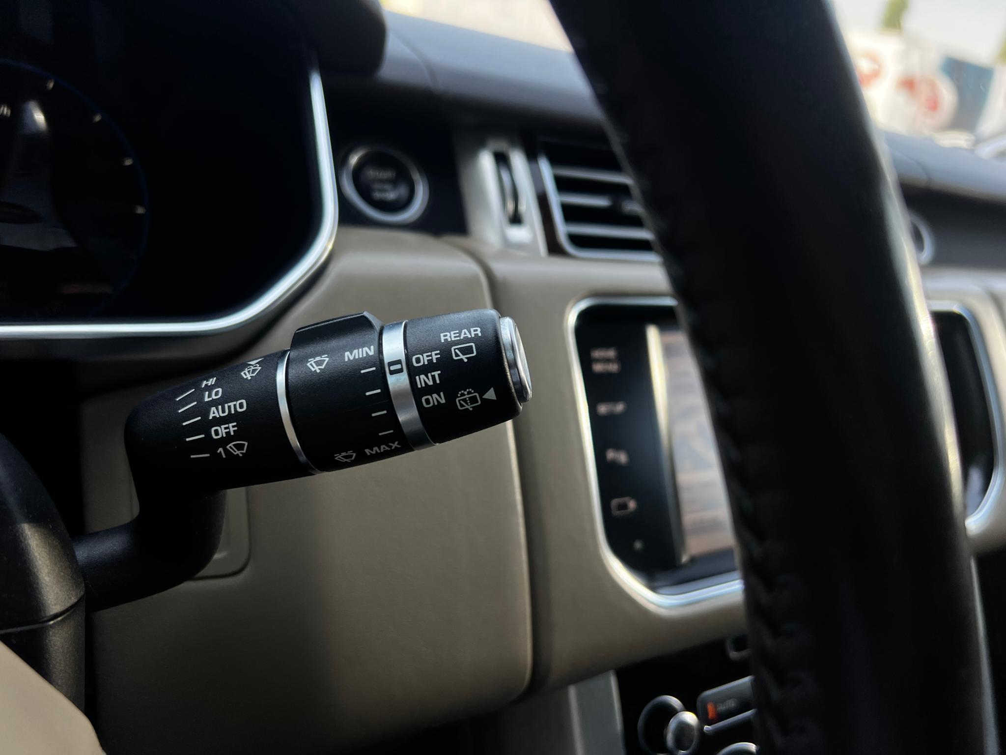 Land Rover-Range Rover Vogue