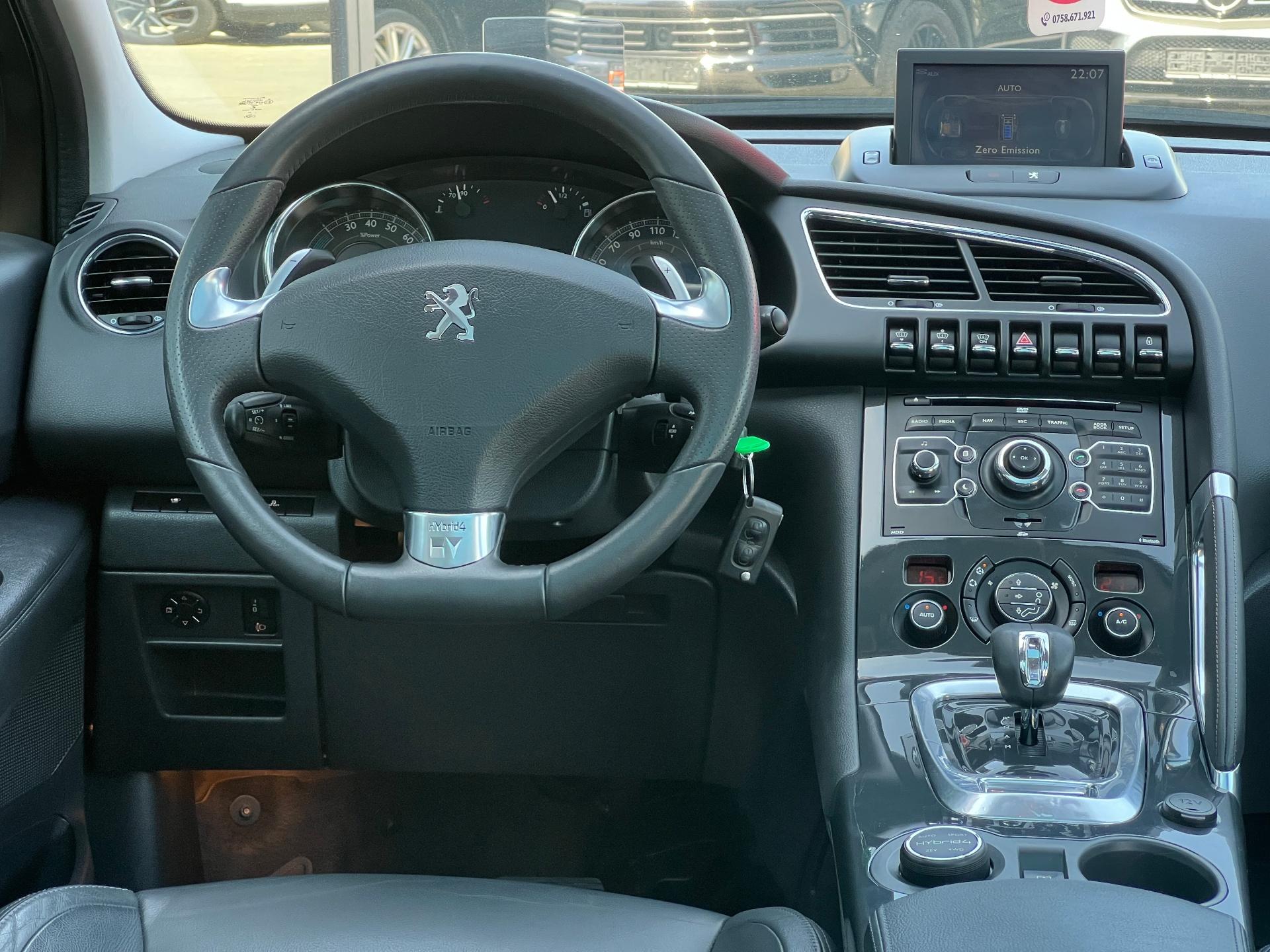 Peugeot-3008