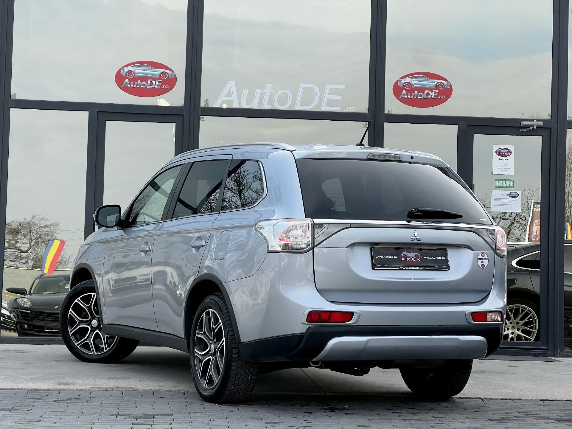 Mitsubishi-Outlander