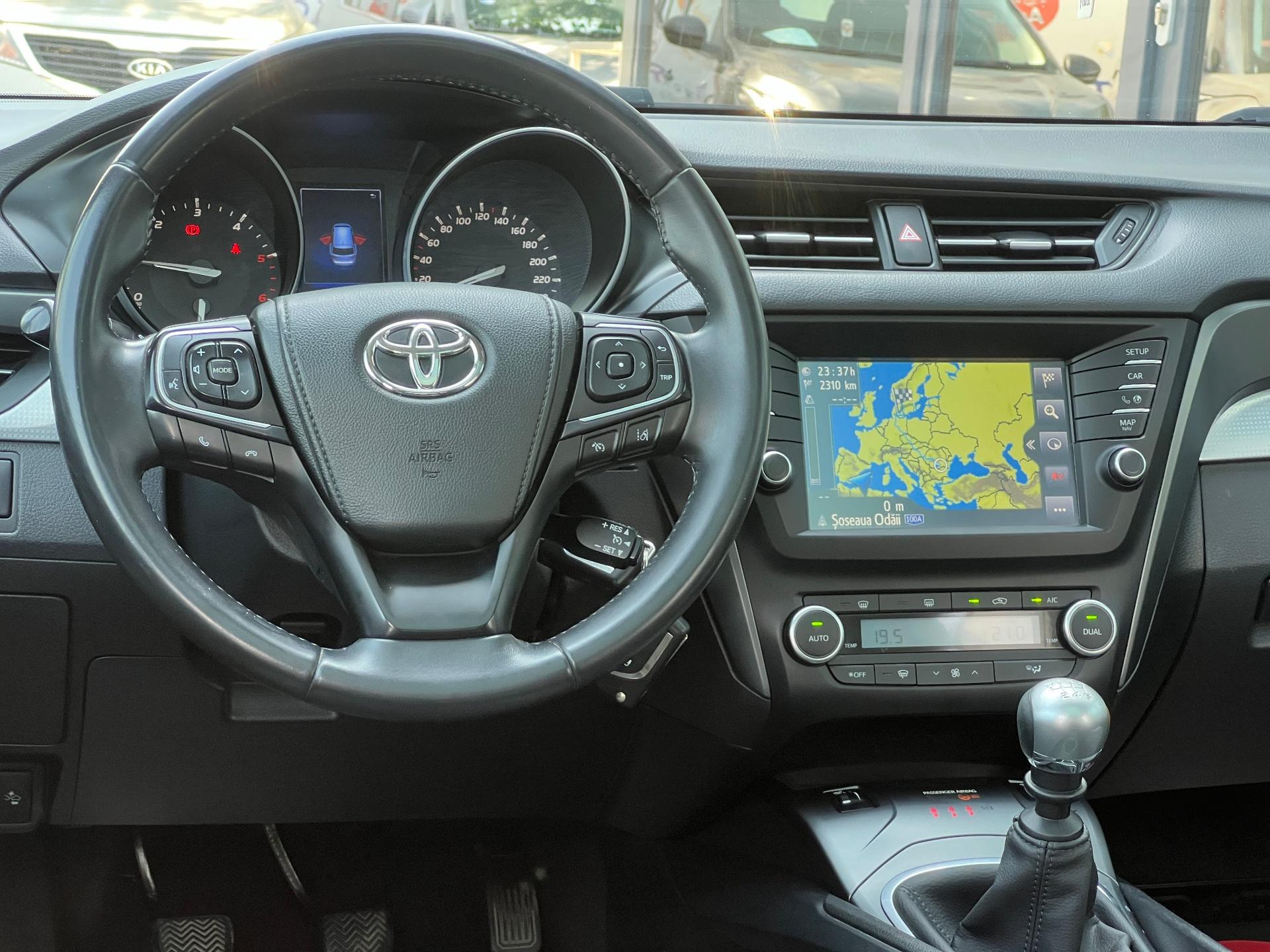 Toyota-Avensis