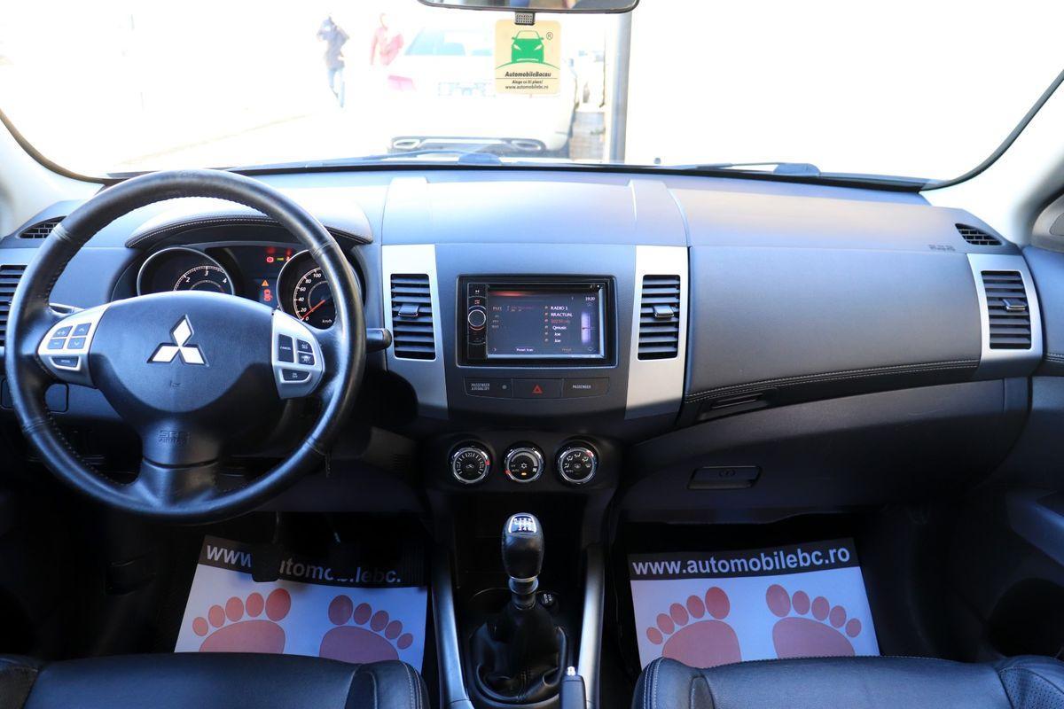 Mitsubishi-Outlander