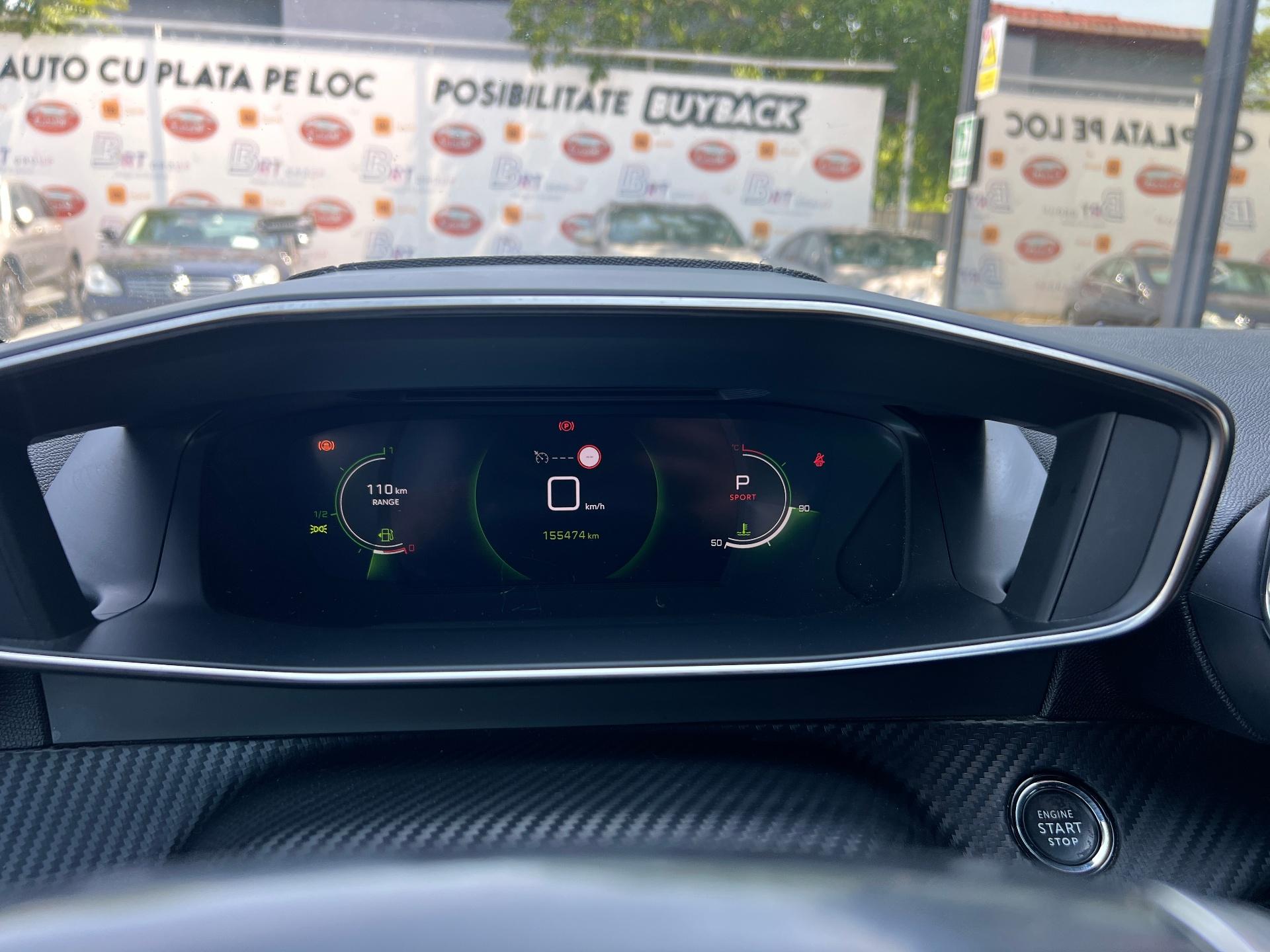 Peugeot-208