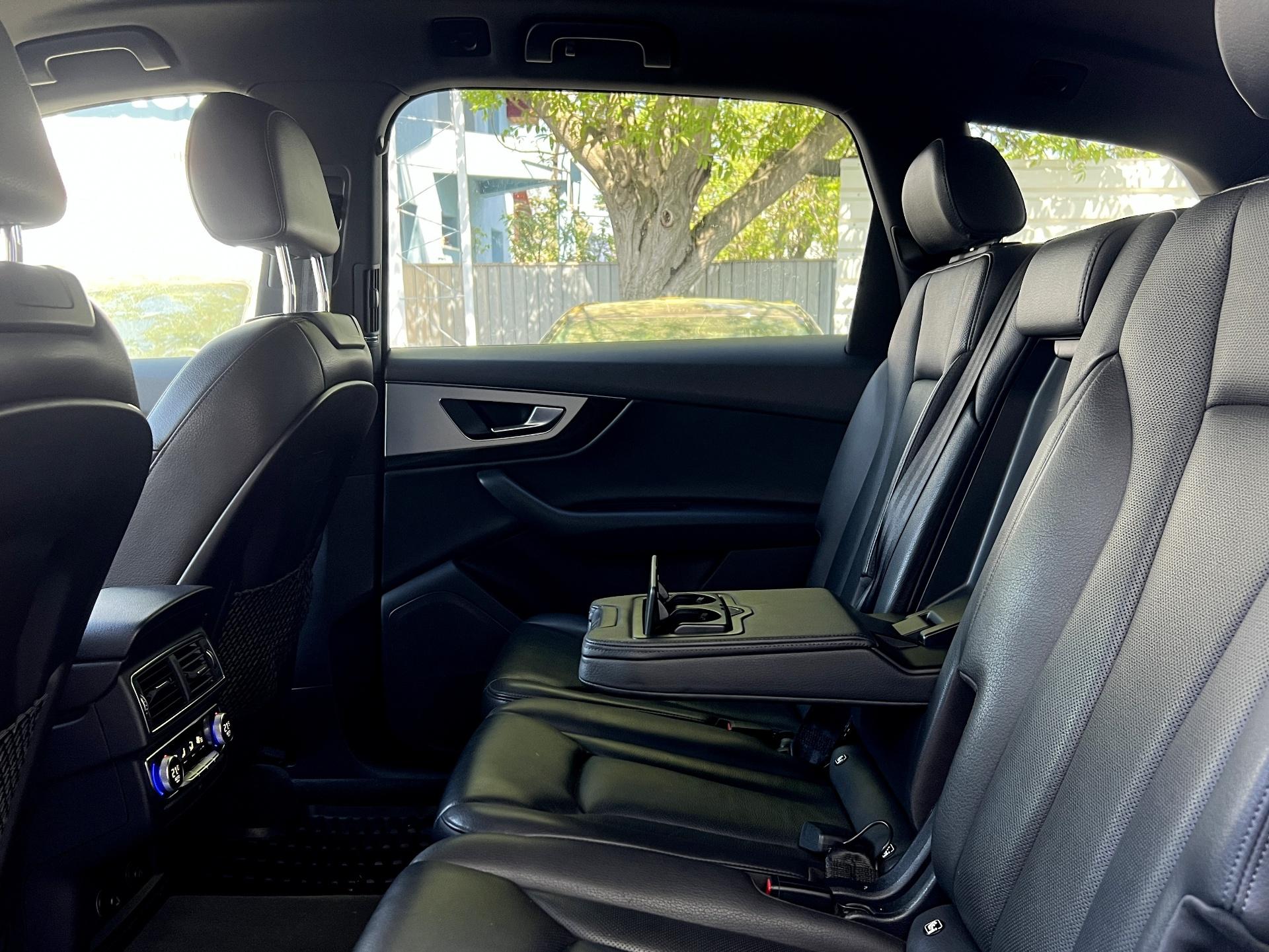Audi-Q7