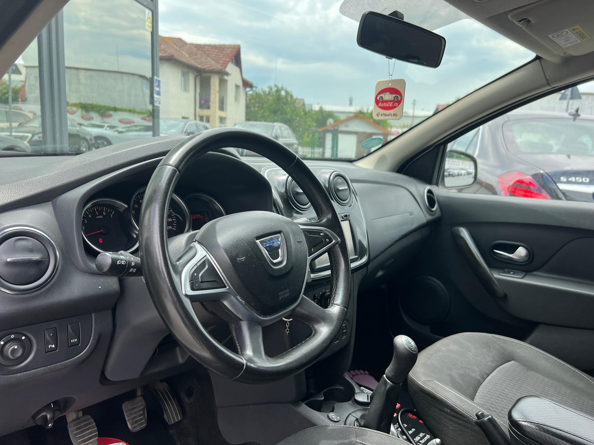 Dacia-Logan