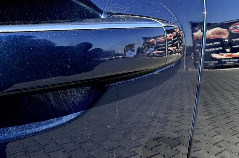 Car Thumb