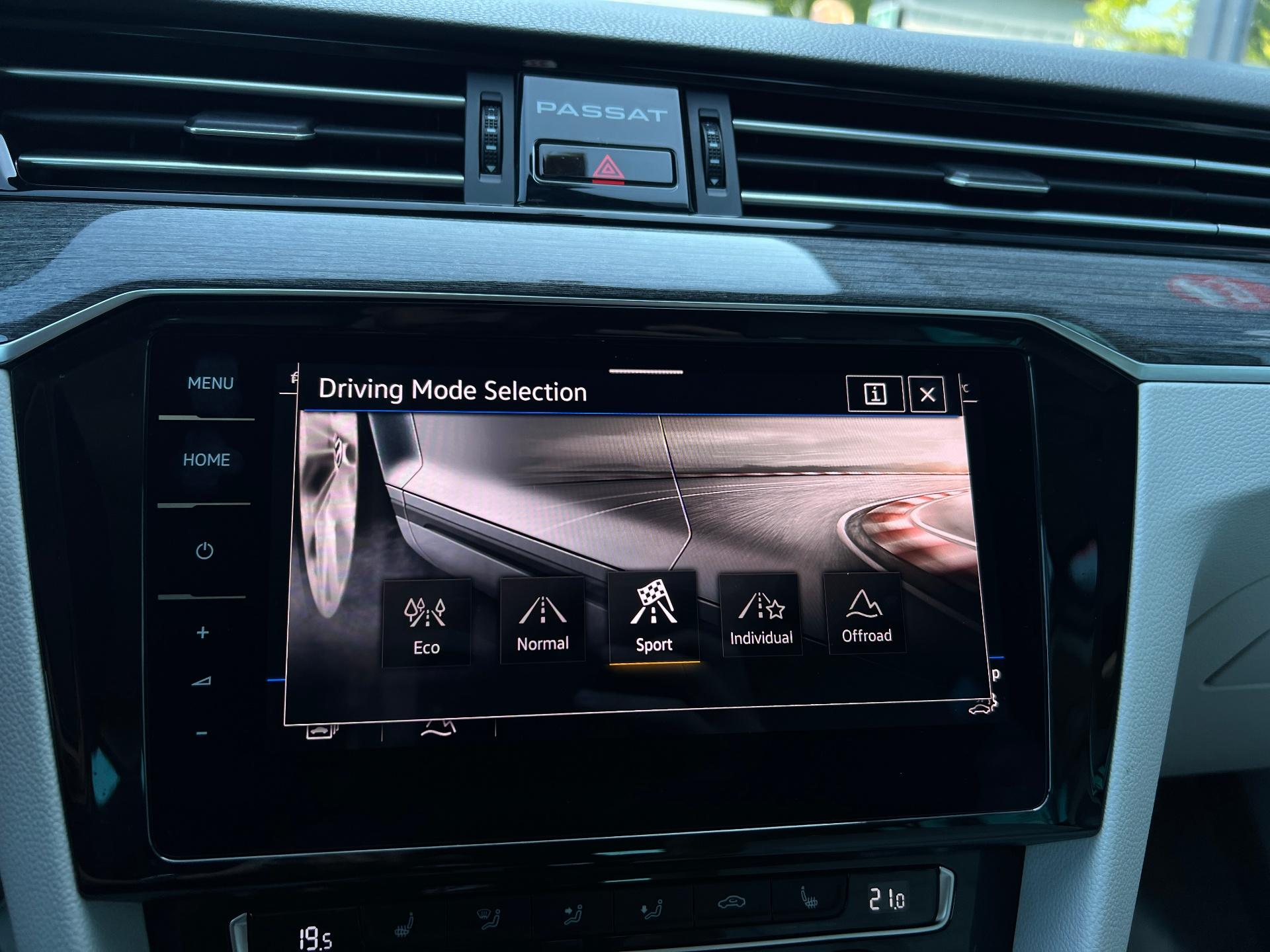 Volkswagen-Passat Alltrack