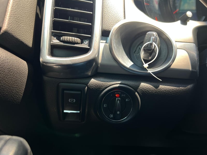 Car Thumb