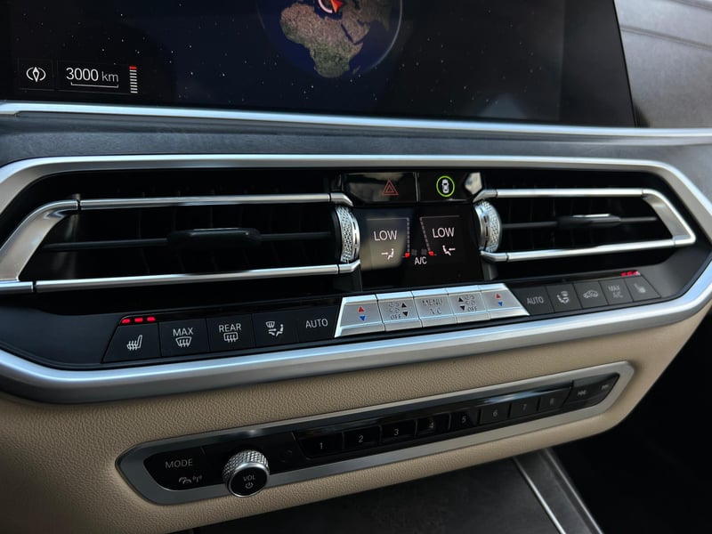 Car Thumb