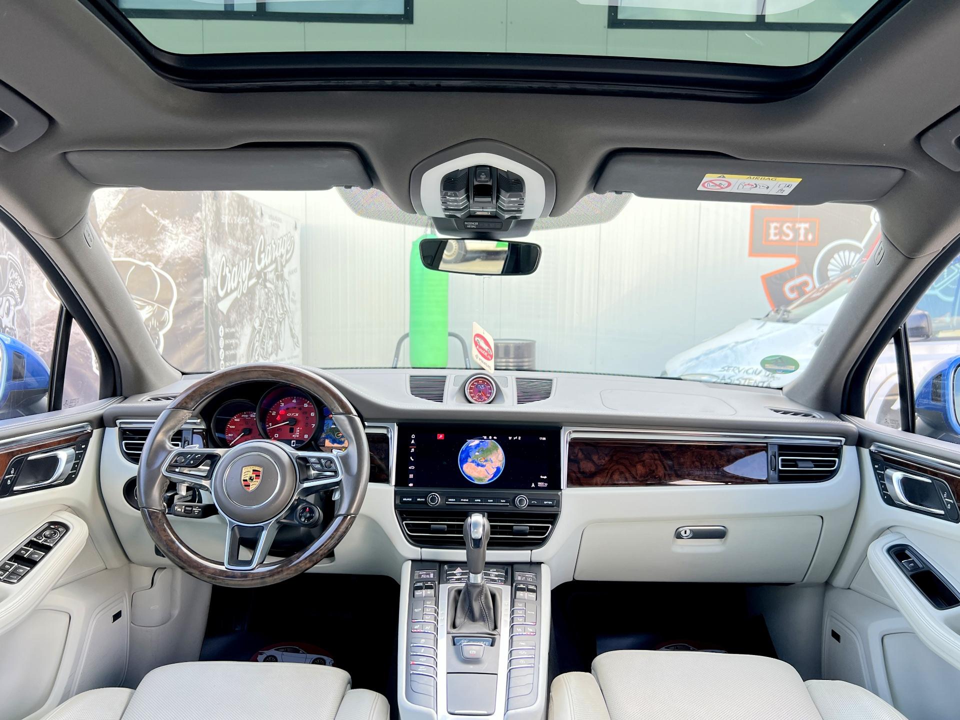 Porsche-Macan