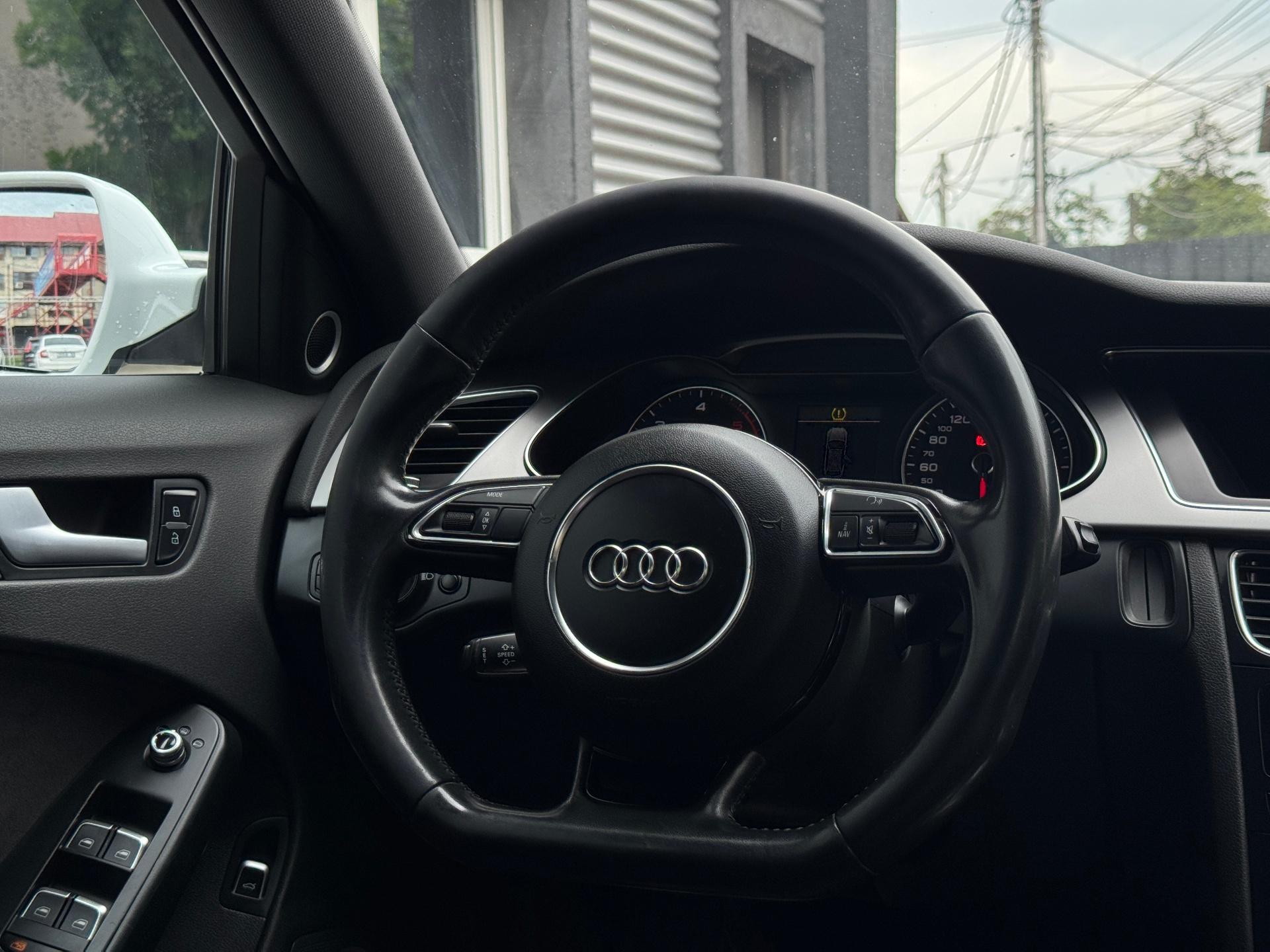 Audi-A4