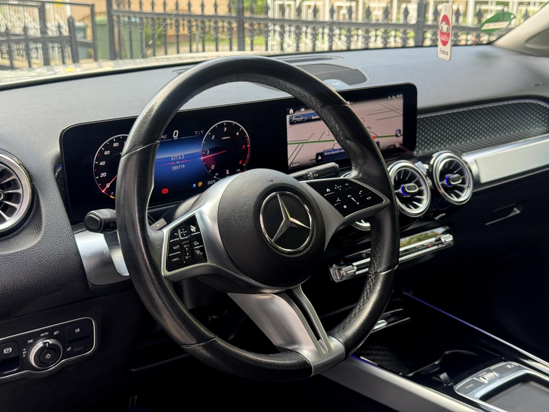 Mercedes-Benz-GLB