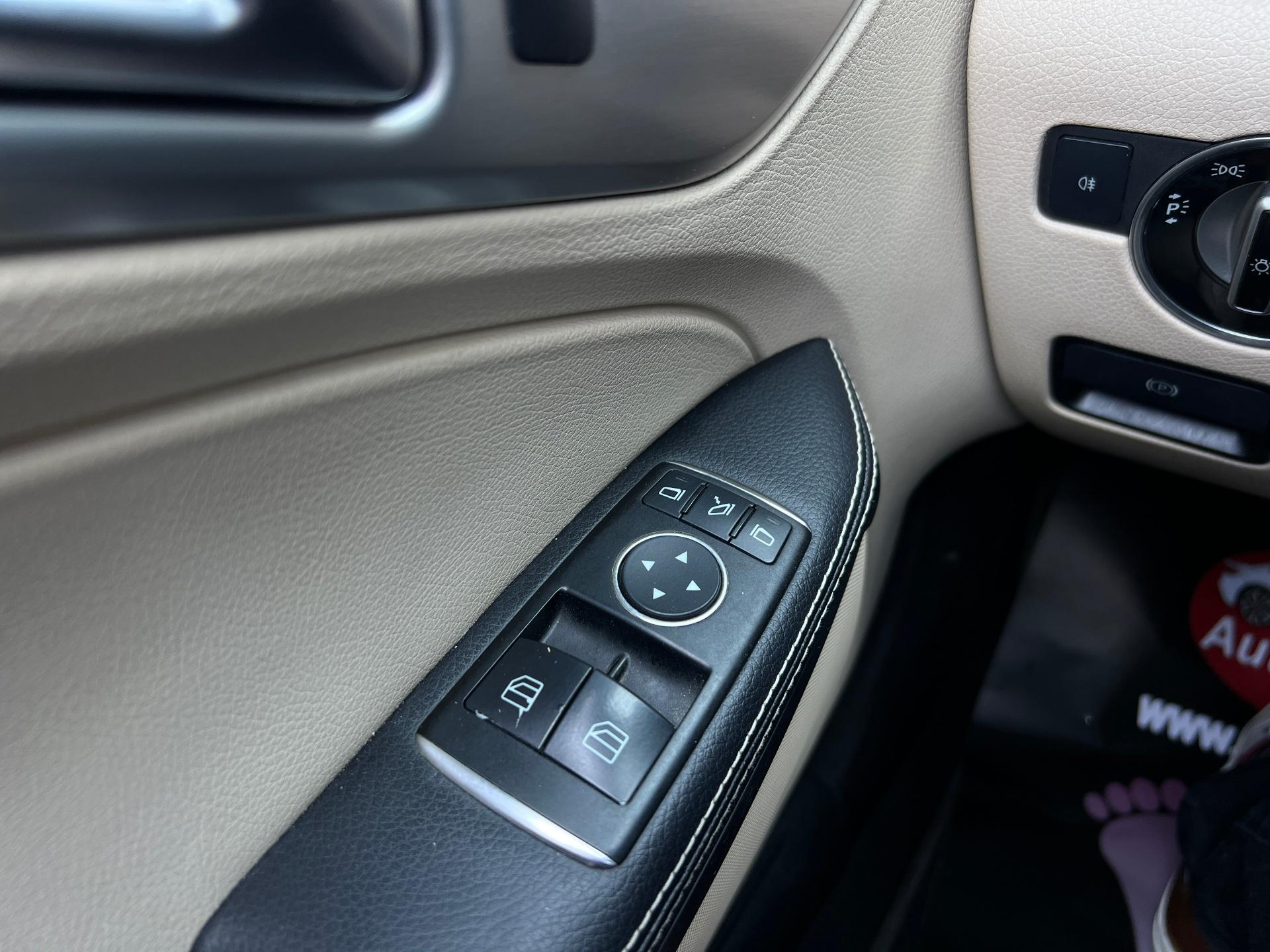Mercedes-Benz-SLK