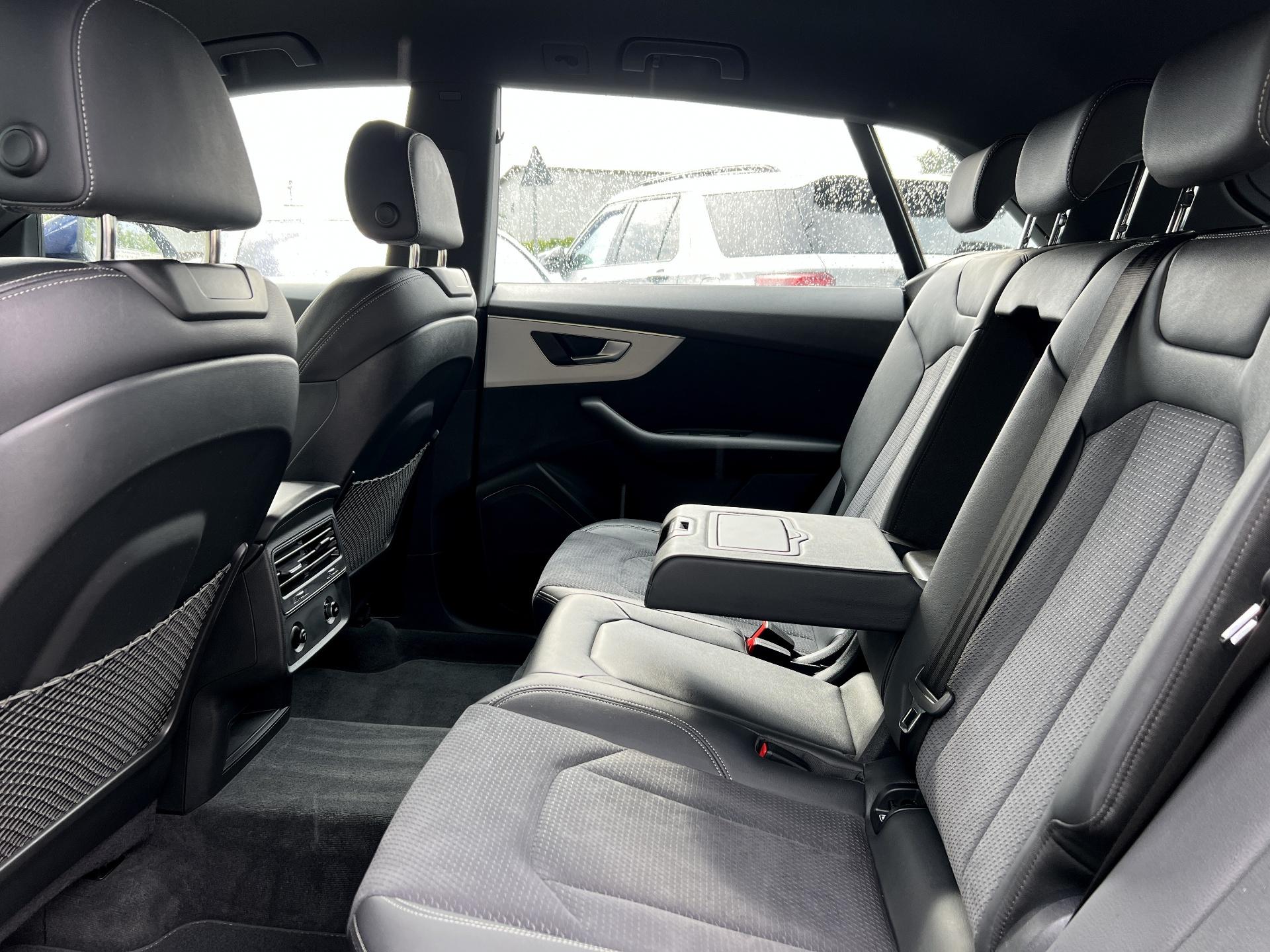 Audi-Q8
