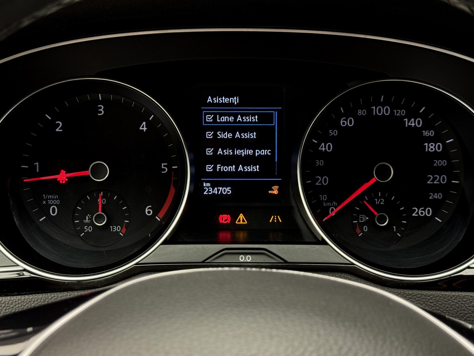 Volkswagen-Passat Alltrack