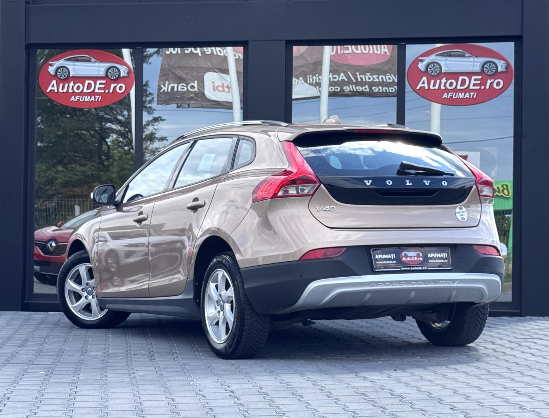Volvo-V40