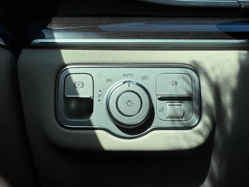 Car Thumb