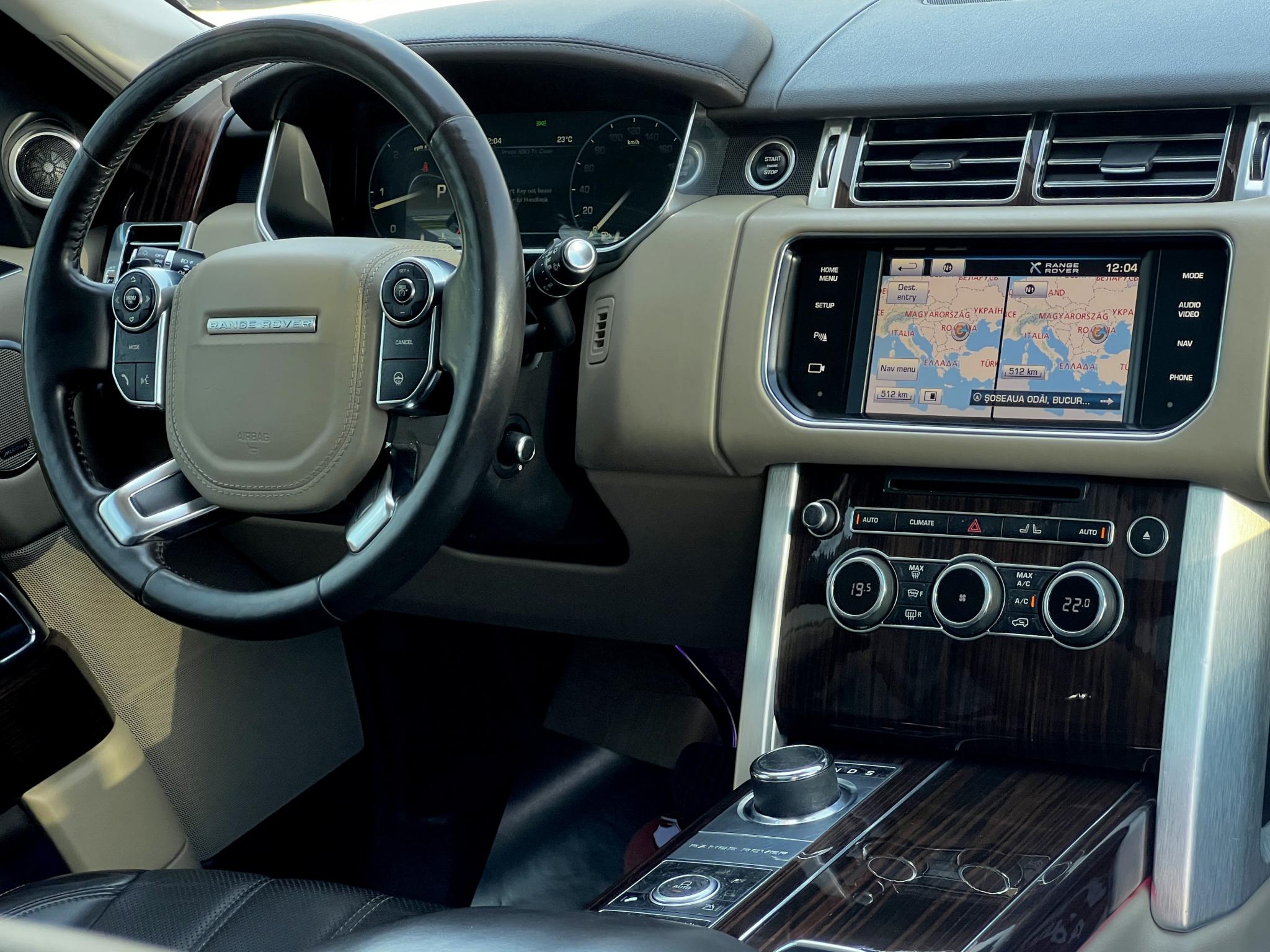 Land Rover-Range Rover Vogue