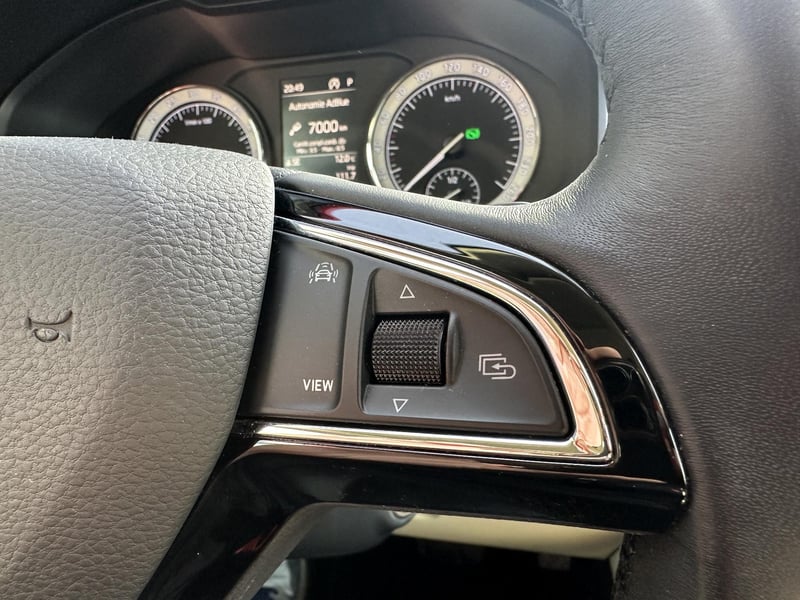 Car Thumb