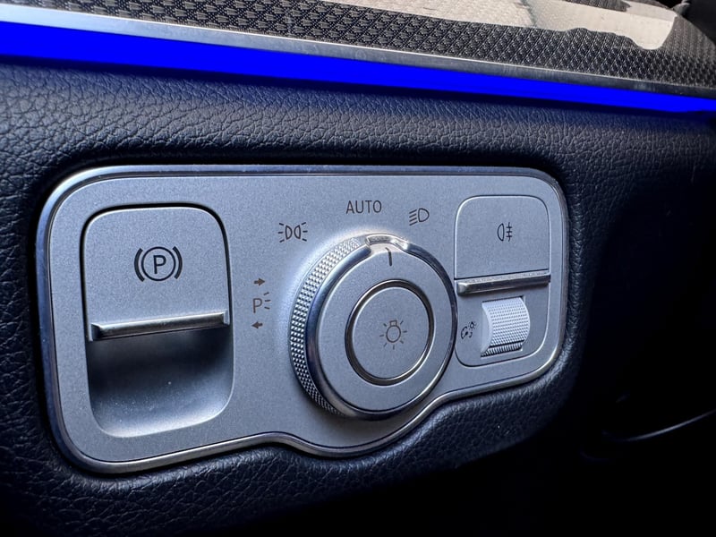 Car Thumb